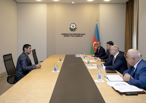 Pərviz Şahbazov nazirlikdə vətəndaşları qəbul edib