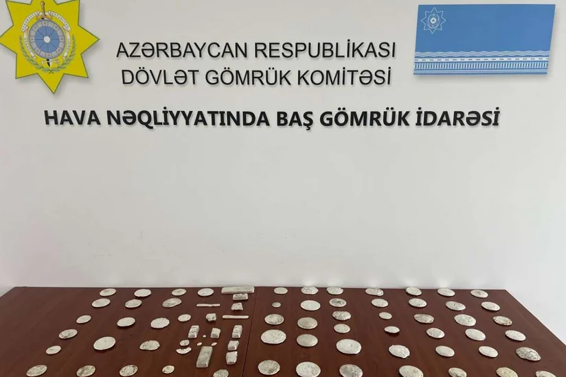 Azərbaycanda  25 kq-dan çox gümüşün qanunsuz yolla gömrük sərhədindən keçirilməsinin qarşısı alınıb
