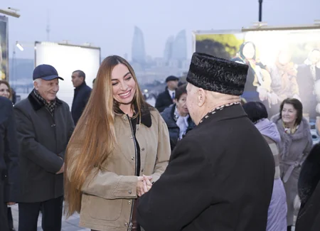 Dənizkənarı Milli Parkda “Zamanın səsini dinlə” fotosərgisinin açılışı olub
