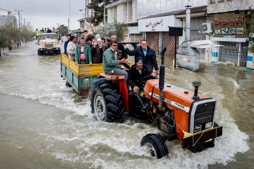 Number of people affected by floods in Iran reaches 400
