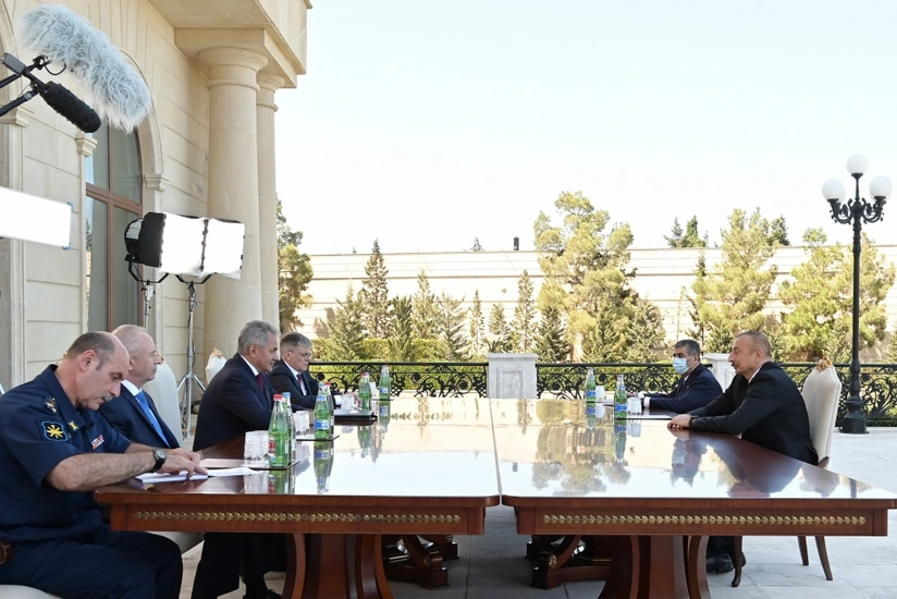 İlham Əliyev Rusiyanın Müdafiə nazirini qəbul edib