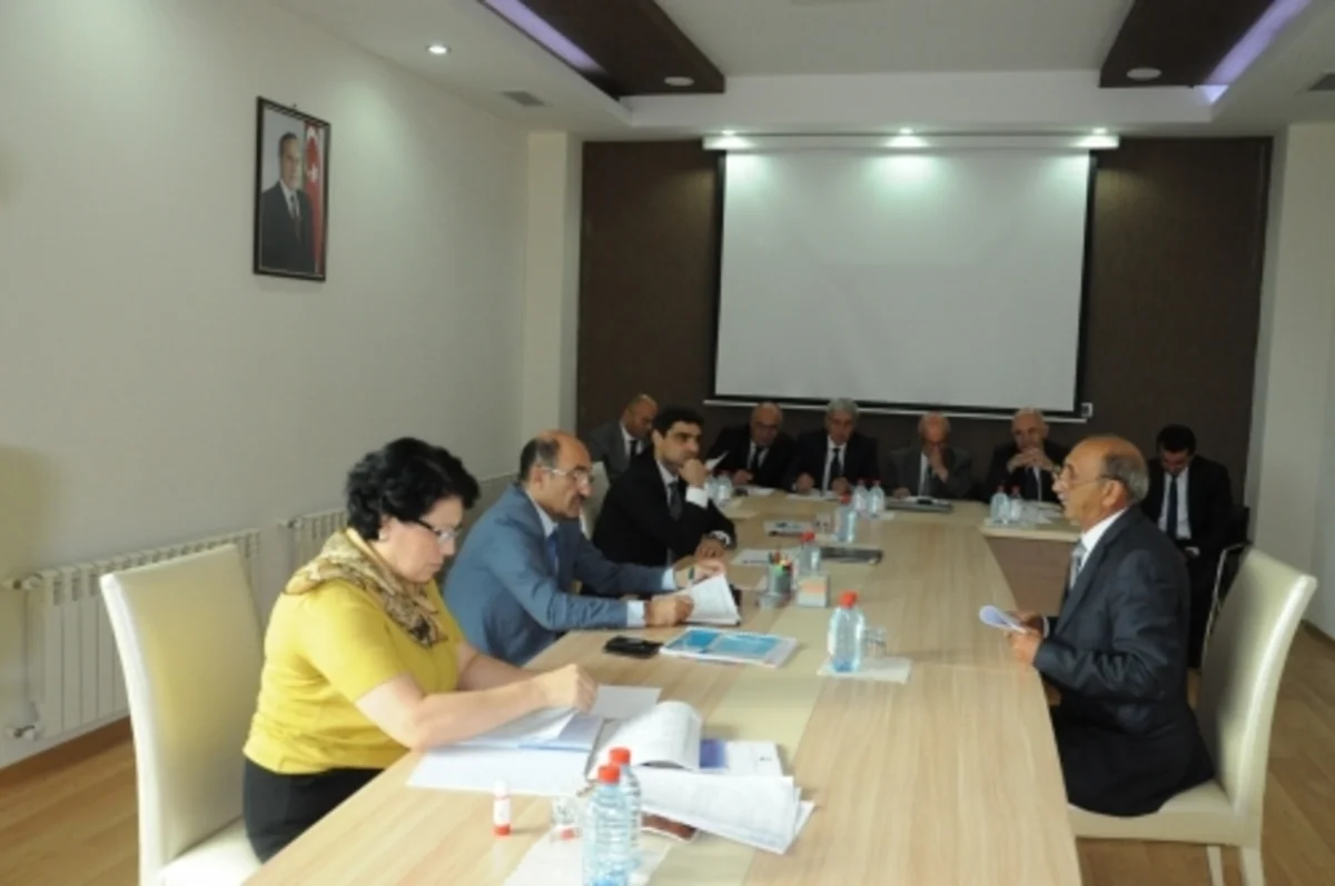 Əbülfəs Qarayev vətəndaşlarla 30-cu görüşünü keçirib