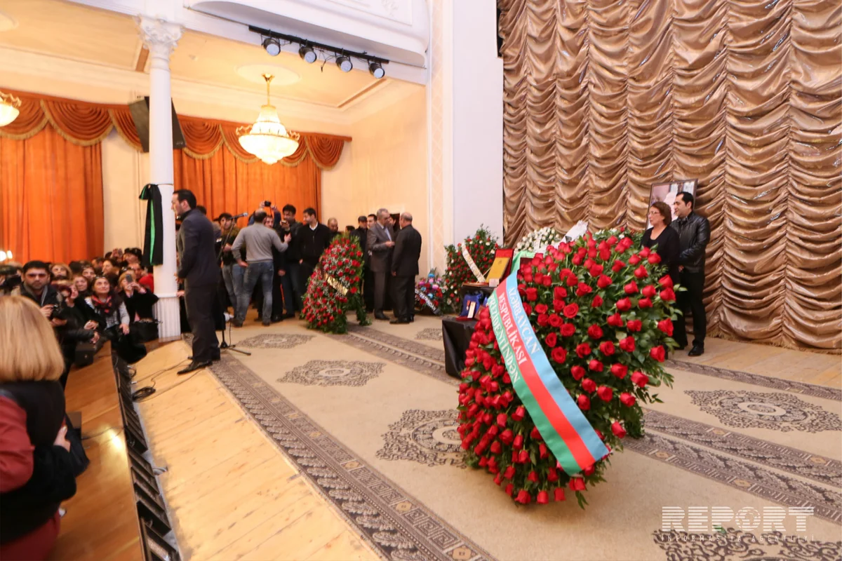 В Баку проходит церемония прощания с народной артисткой Ильхамой Гулиевой