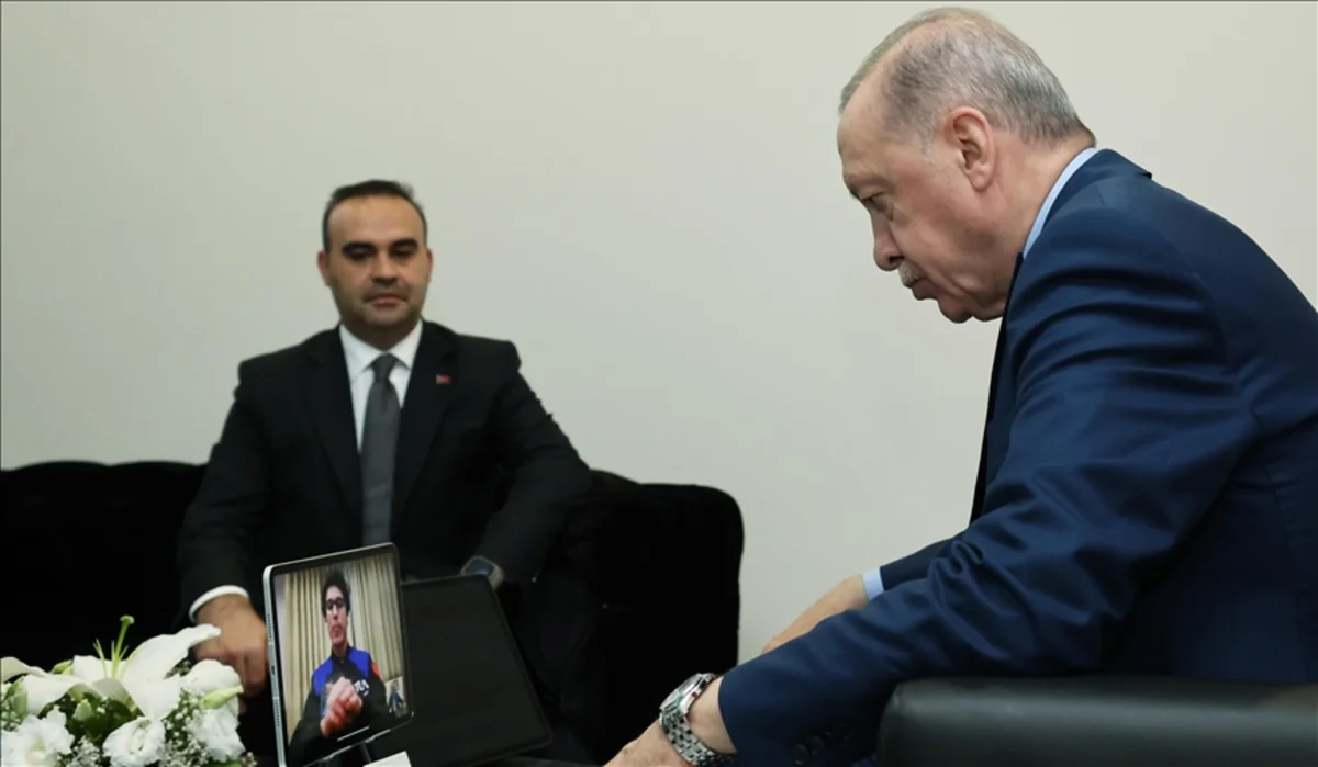 Ərdoğan: Türkiyə və Azərbaycan bayraqları kosmosda iki qardaşı təmsil edəcək
