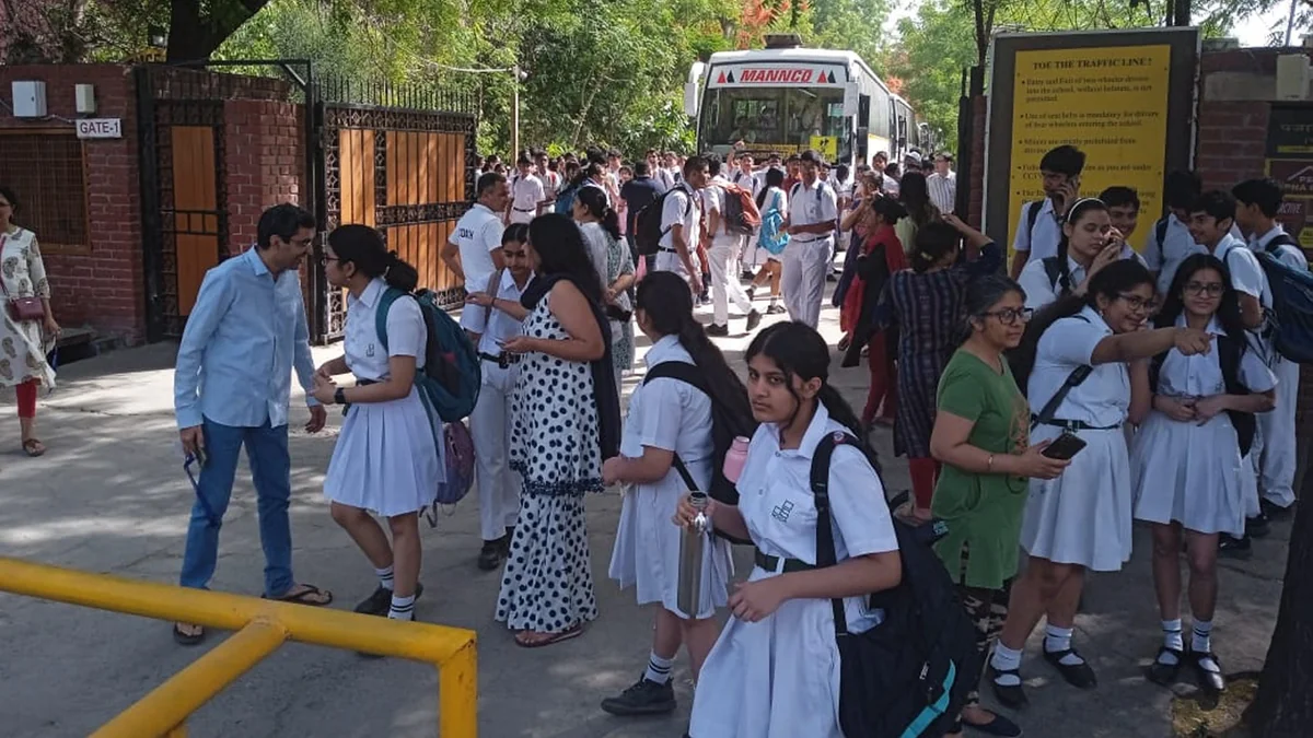 At least eight schools evacuated in Indian capital after bomb threat
