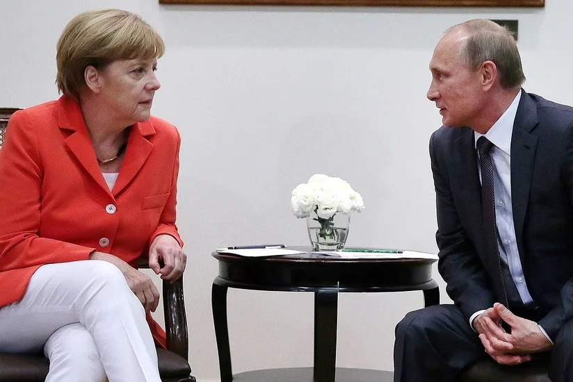 Путин и Меркель обсудили инцидент в Азово-Черноморской акватории