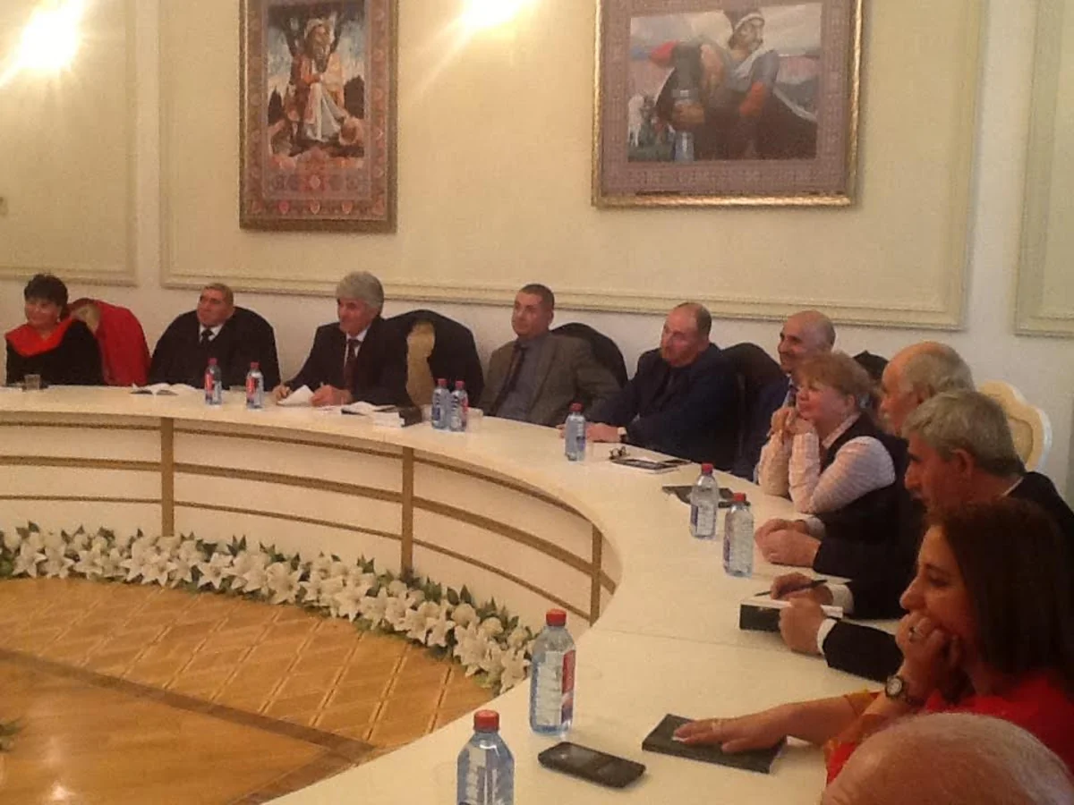 “Ömür məndən inciməsin” kitabının təqdimatı keçirilib