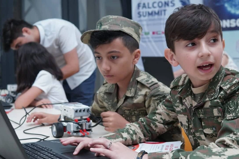 Bəzi hərbçilərin uşaqlarına müavinətin verilməsi ilə bağlı layihə I oxunuşdan keçdi