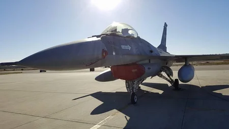 Rumıniya Portuqaliyadan F-16 qırıcı təyyarələri alıb - FOTO