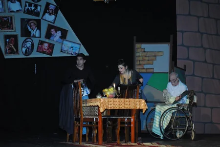 Sumqayıt teatrında “İyirmi ildən sonra” tamaşası oynanılıb