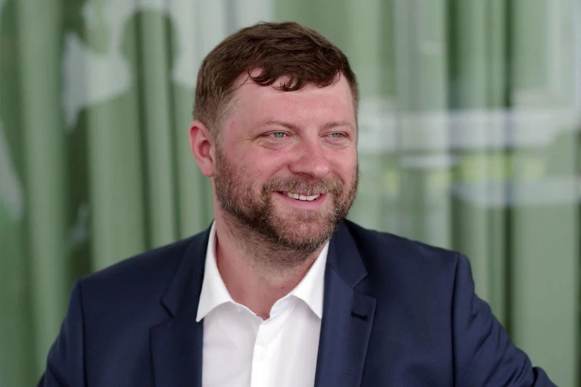 Vladimir Zelenskinin partiyasının başçısı koronavirusa yoluxub