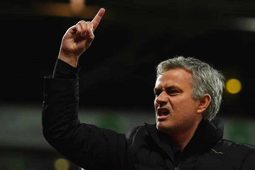 Joze Mourinyo Mançester Yunayted rəhbərliyindən yay trasnferləri üçün 286 milyon avro tələb edib