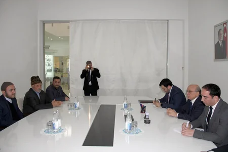 Dövlət Komitəsinin sədri Hacıqabulda vətəndaş qəbulu keçirib