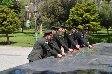 Defense Ministry officers honor memory of Great Patriotic War heroes