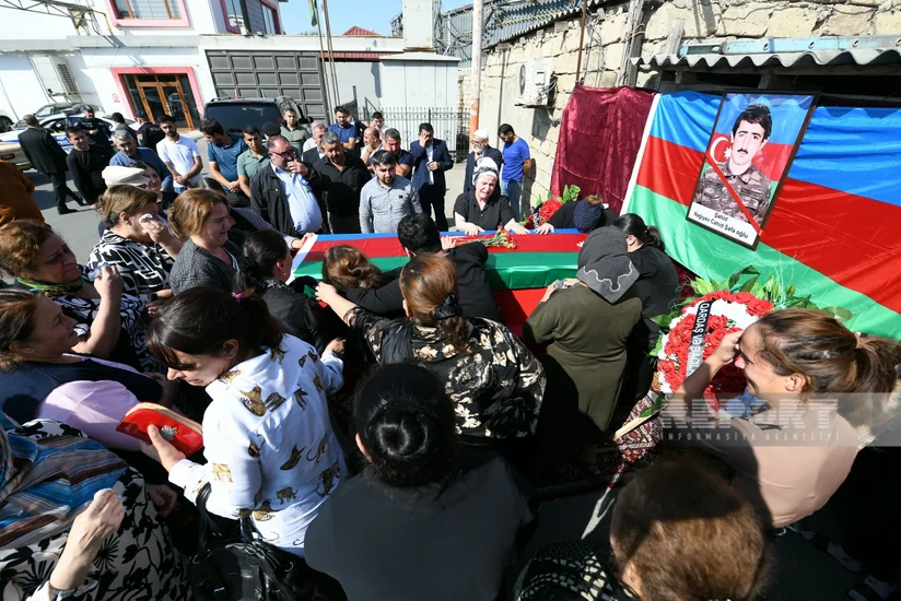 В Баку простились с участником I Карабахской войны, останки которого были обнаружены спустя 30 лет