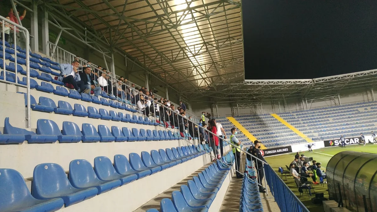 Polad Həşimovun övladları Neftçi - Qarabağ oyununda