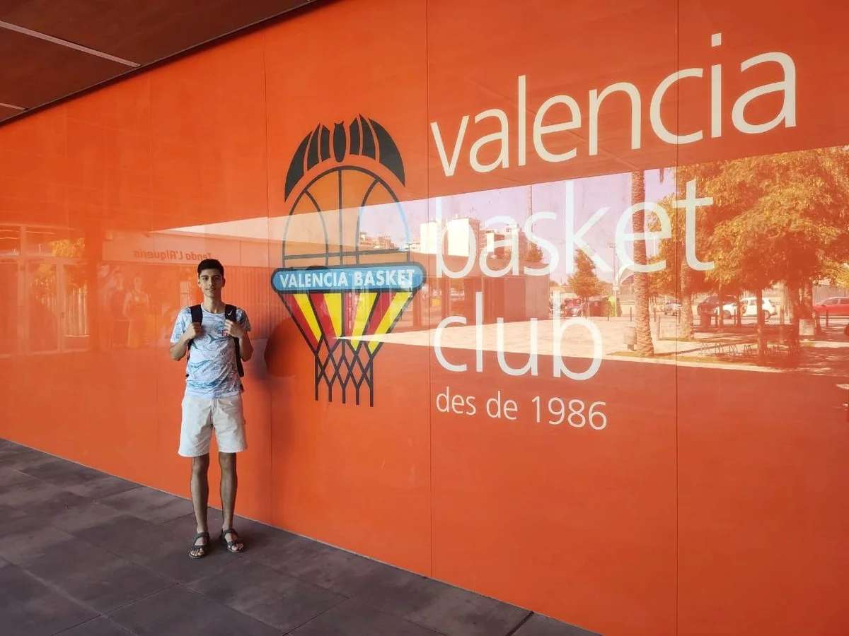 Azərbaycan millisinin  basketbolçusu İspaniya klubunda baxışdadır