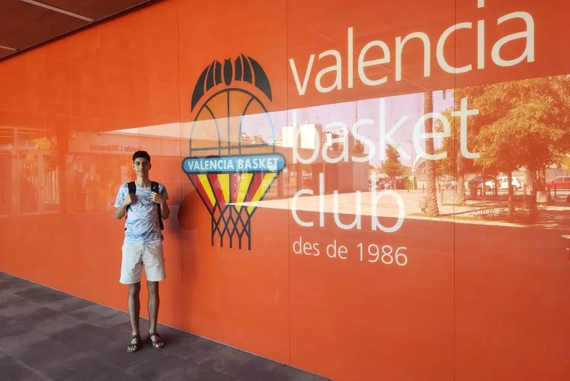 Azərbaycan millisinin  basketbolçusu İspaniya klubunda baxışdadır
