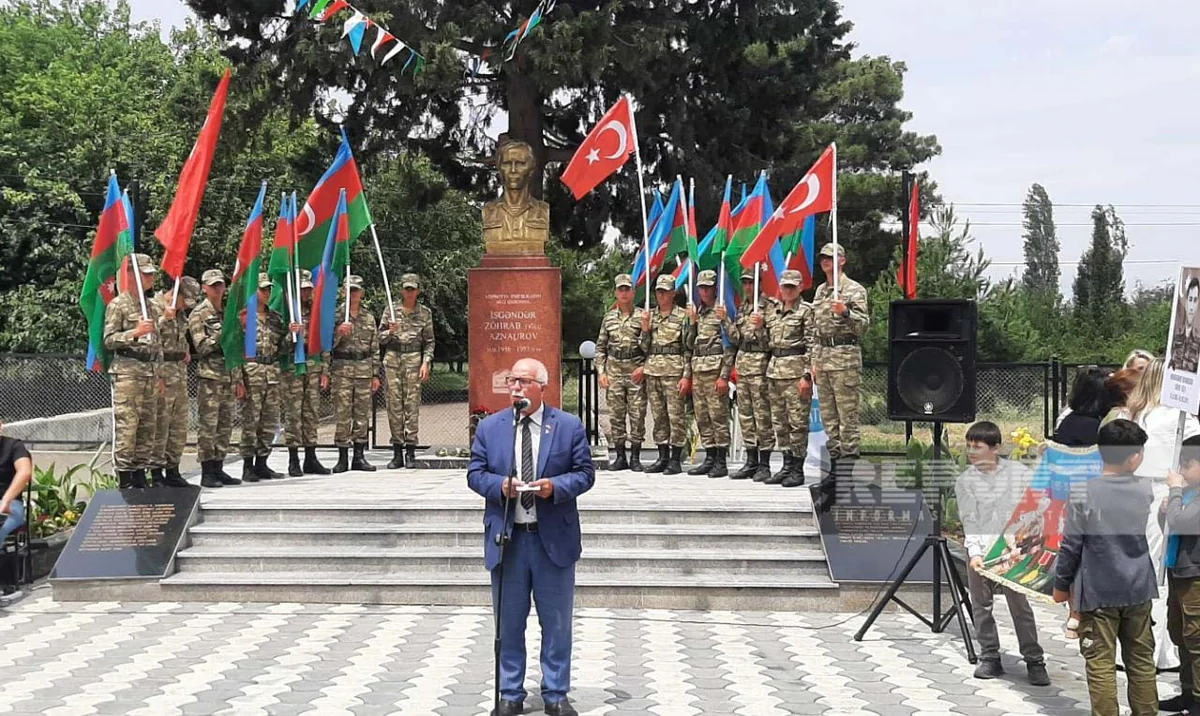 Milli Qəhrəman İsgəndər Aznaurovun büstü yenilənib