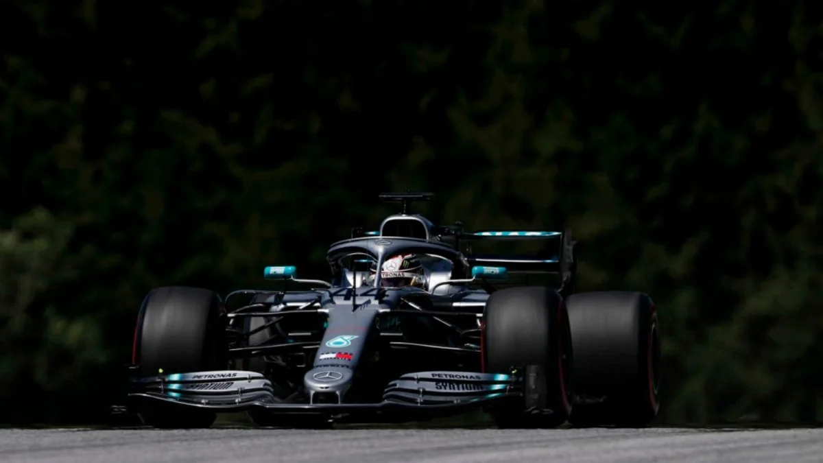 “Formula 1” üzrə Avstriya Qran-prisi start götürüb
