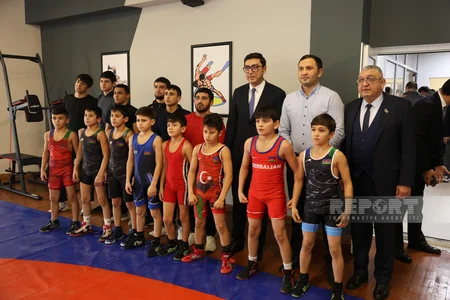 Türkan qəsəbəsində idman zalının açılışı olub