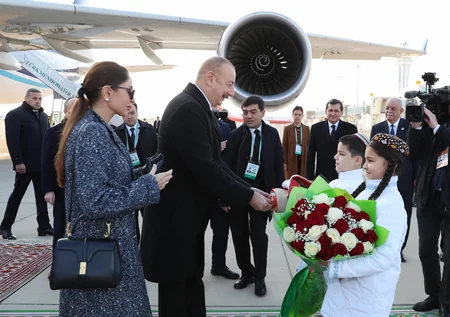 President Ilham Aliyev arrives in Turkmenistan for working visit