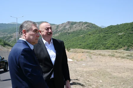 President Ilham Aliyev and Gurbanguly Berdimuhamedov pose for photo against backdrop of Dashalty village in Shusha district