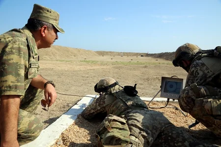 Министр обороны Азербайджана побывал в Учебном центре Сил специального назначения