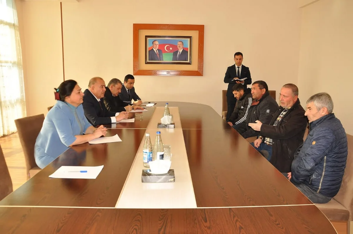 Naxçıvan MR Baş nazirinin birinci müavini Sədərəkdə vətəndaşların qəbulunu keçirib