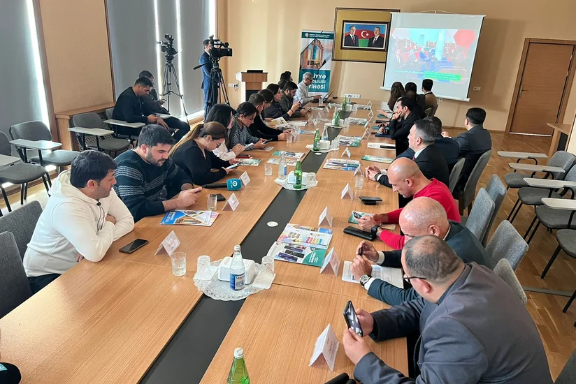 Naxçıvanda ictimai nəqliyyat nağdsız ödənişə keçir