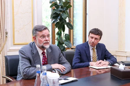 Dövlət Komitəsində ABŞ-nin Dinlərarası Qonşuluq Şəbəkəsinin həmtəsisçisi ilə görüş keçirilib