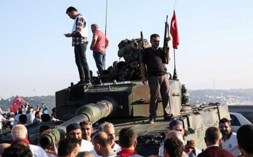 Türkiyədə şəhər mərkəzlərindən ağır zirehli texnikalar çıxarılacaq