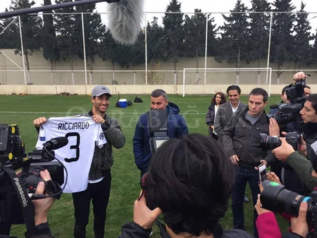 Победитель Гран-при Азербайджана посетил клуб Карабах