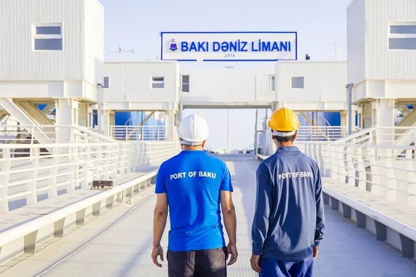 ​Bakı Limanında iri həcmli nəqliyyat vasitələrinin aşırılması 4 dəfə artıb