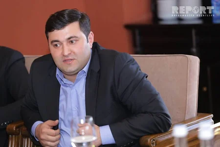 Gürcüstan hakim partiyasının Marneuli rayonunun meri vəzifəsinə namizədi azərbaycanlı gənclərlə görüşüb