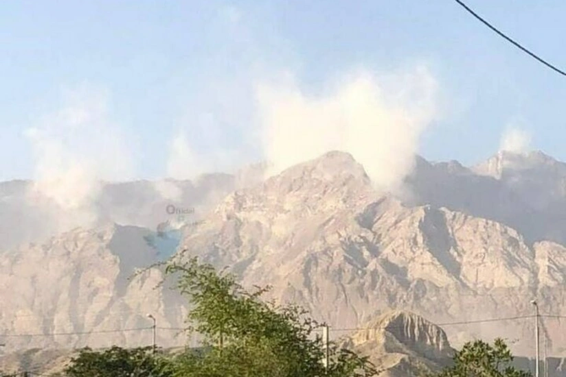 Quake in Iran triggers landslides