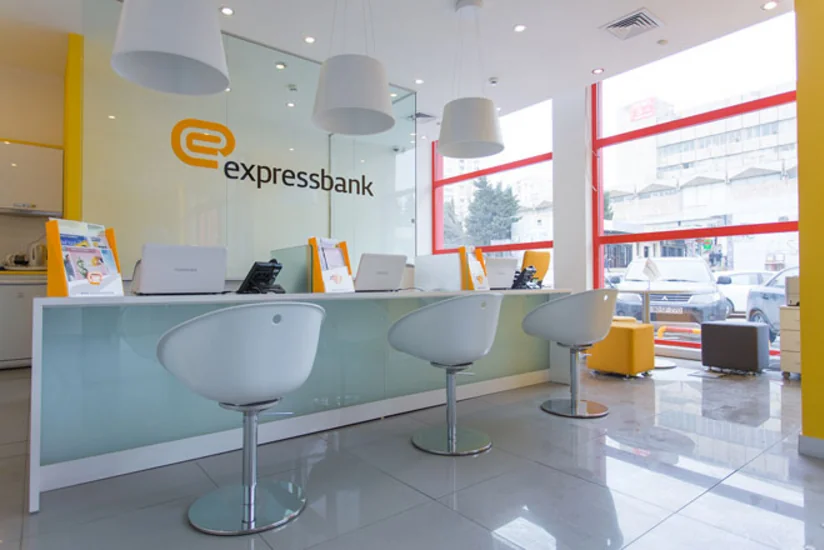 Expressbank nağdlaşdırmaya görə komissiya tətbiq edib