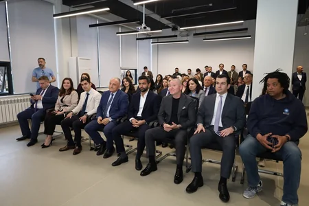 “Peerstack Academy”: İT sahəsində “Qwasar Silicon Valley” təhsil proqramları artıq Azərbaycanda
