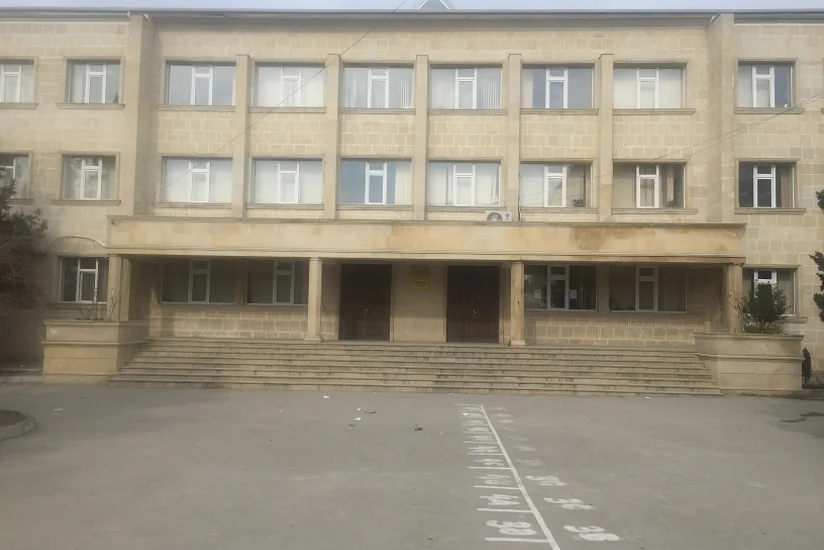 В бакинской школе опровергли информацию об избиении учителя учениками