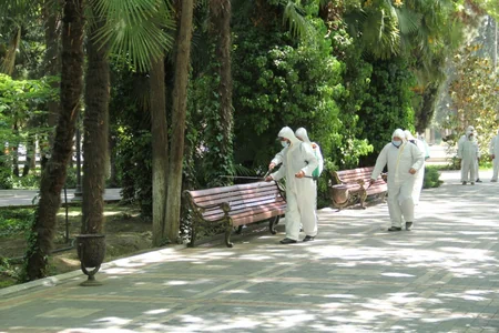 Gəncənin park və xiyabanları hazır vəziyyətə gətirilir