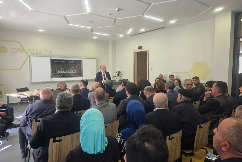 Füzulidə fəaliyyət göstərən sahibkarlarla görüş keçirilib