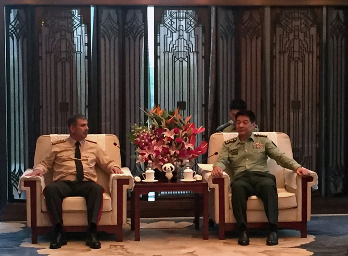 Azerbaijani defence minister meets with PRC’s Western Theater Commander
