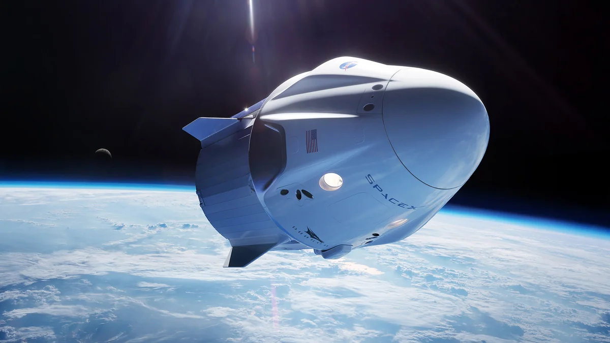 Корабль Crew Dragon с коммерческим экипажем стартовал к МКС