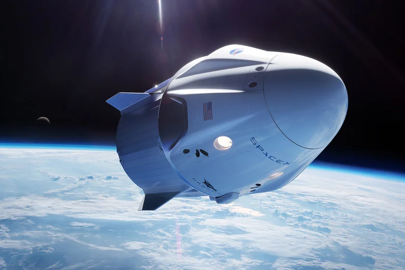 Корабль Crew Dragon с коммерческим экипажем стартовал к МКС