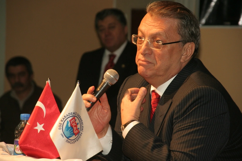 Türkiyənin sabiq baş naziri vəfat edib