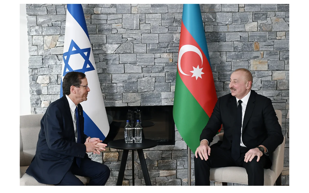 İlham Əliyev Davosda İsrail Prezidenti ilə görüşüb