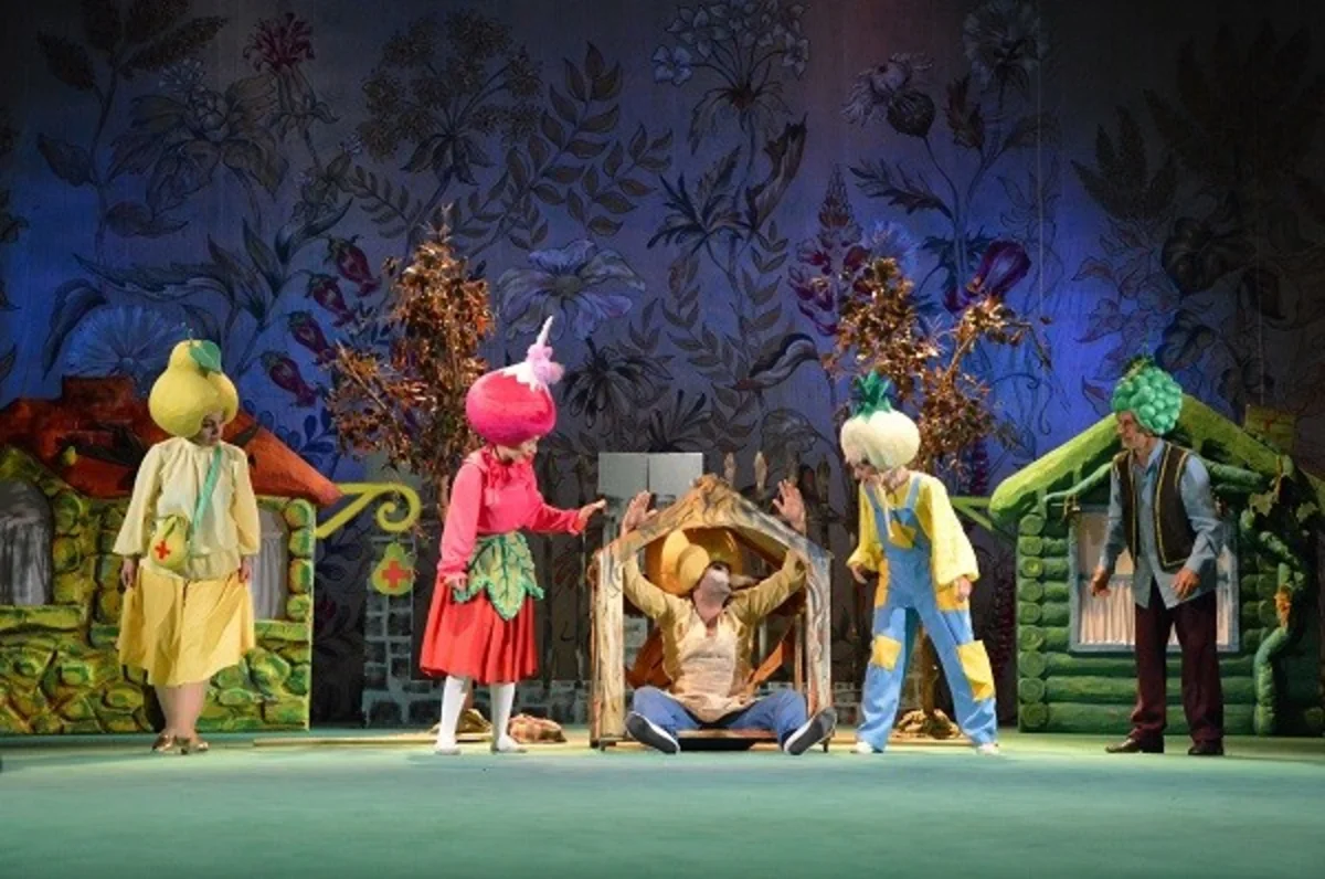 Gənc Tamaşaçılar Teatrında “Çipollino” tamaşasının premyerası keçirilib
