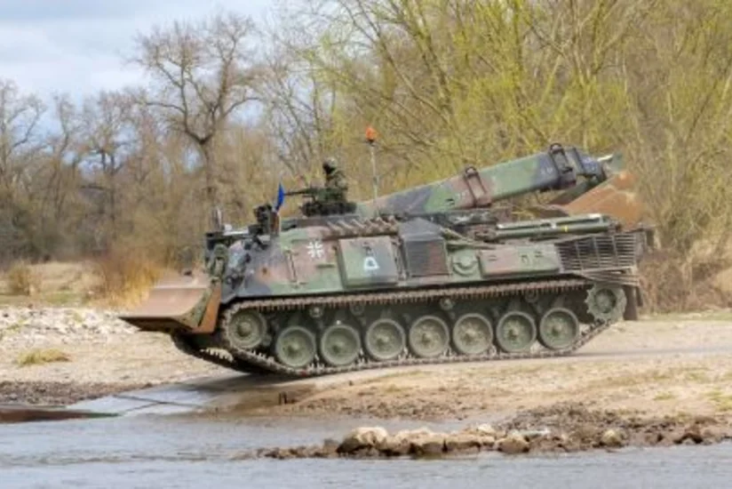 Германия передала Украине инженерные танки Dachs и пулеметы для танков Leopard