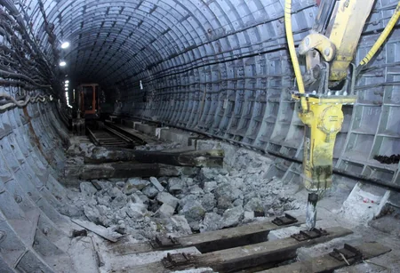 Bakı metrosunun tunellərində dəmir-beton bloklar ağac şpalları əvəz edəcək