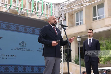 Baku hosts International Carpet Festival